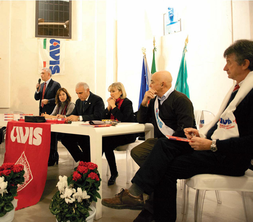 (Nella foto da sinistra: Serafino Falconi, Giovanni Paris, Dometti e Plinio Apollonio) (foto Vezzoli)